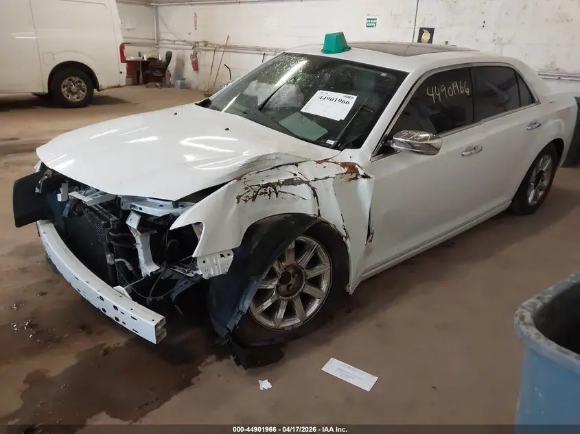 2011 CHRYSLER 300C  