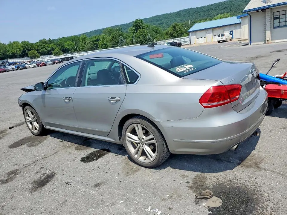 2013 VOLKSWAGEN PASSAT SEL  