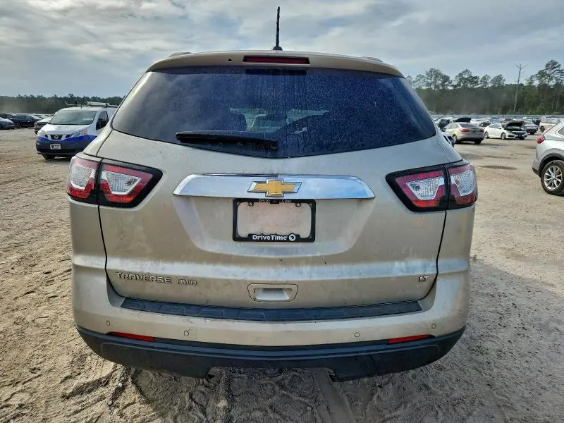 2017 CHEVROLET TRAVERSE LT  