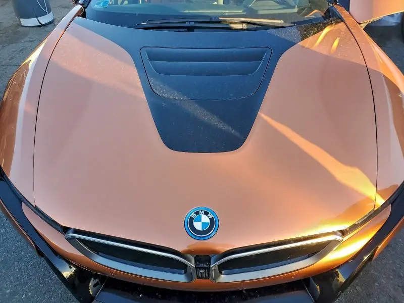 2019 BMW I8   