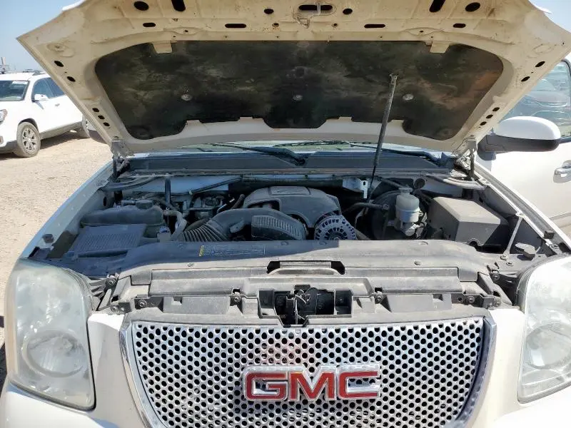 2010 GMC YUKON XL DENALI  
