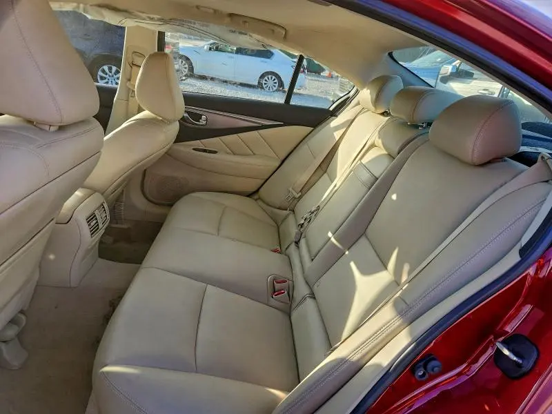 2015 INFINITI Q50 BASE  