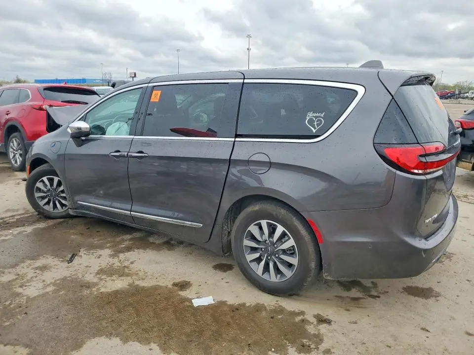 2022 CHRYSLER PACIFICA HYBRID LIMITED  
