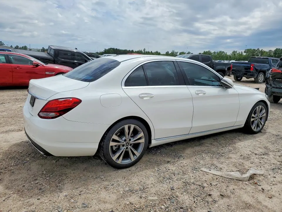 2017 MERCEDES-BENZ C 300  