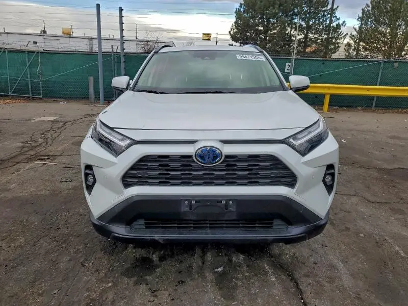2023 TOYOTA RAV4 XLE PREMIUM  