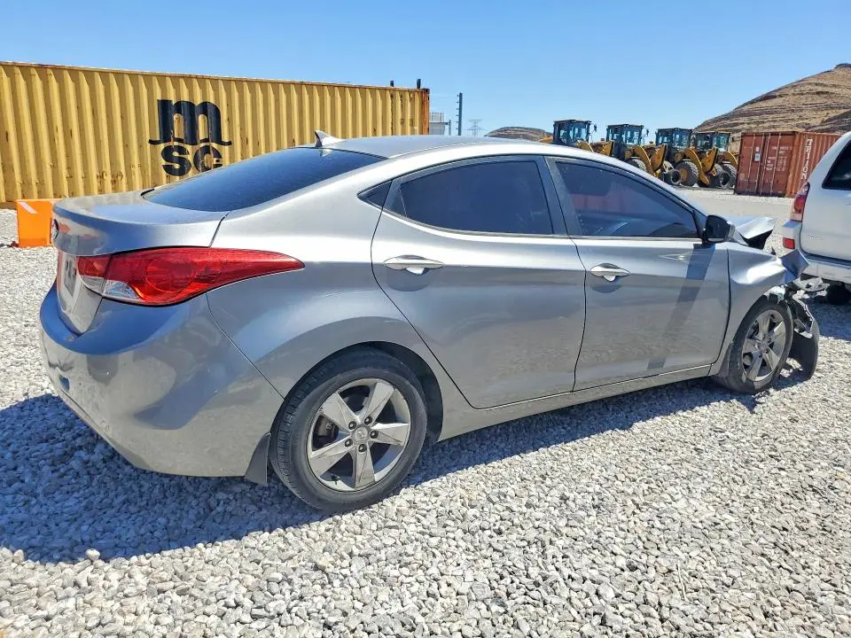 2012 HYUNDAI ELANTRA GLS  