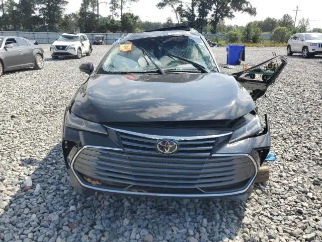 2019 TOYOTA AVALON XLE