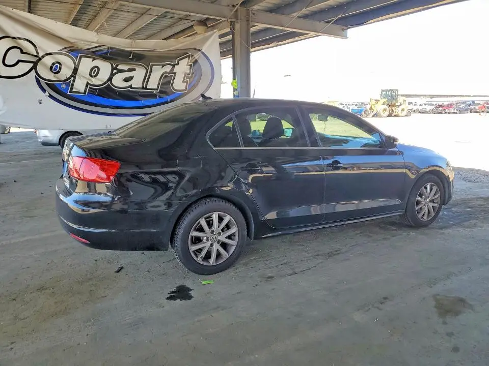 2014 VOLKSWAGEN JETTA SE  