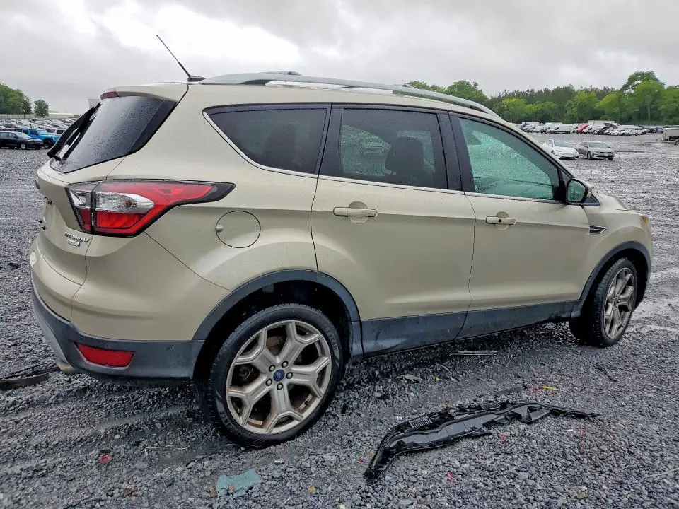 2017 FORD ESCAPE TITANIUM  