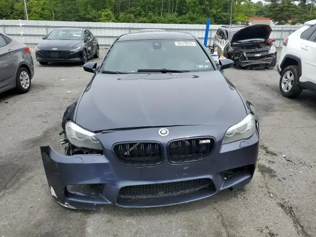 2013 BMW M5   