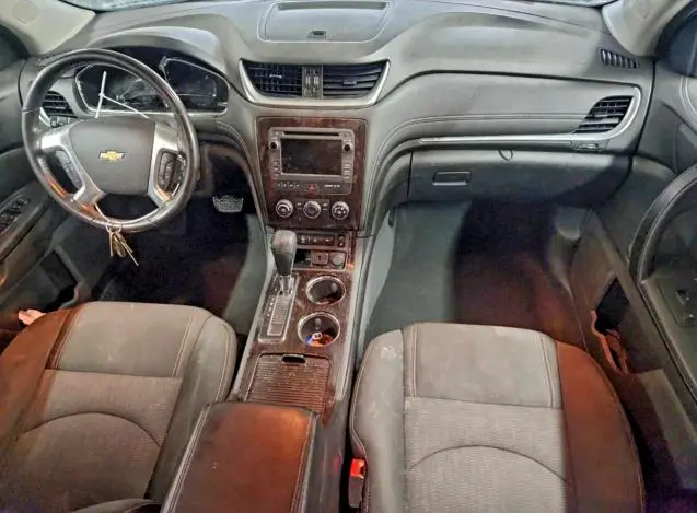 2017 CHEVROLET TRAVERSE LT  