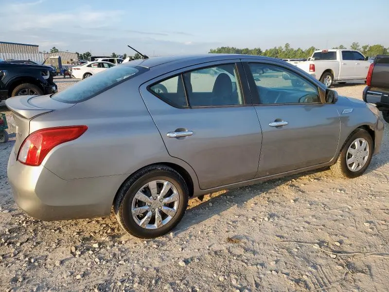 2013 NISSAN VERSA S  
