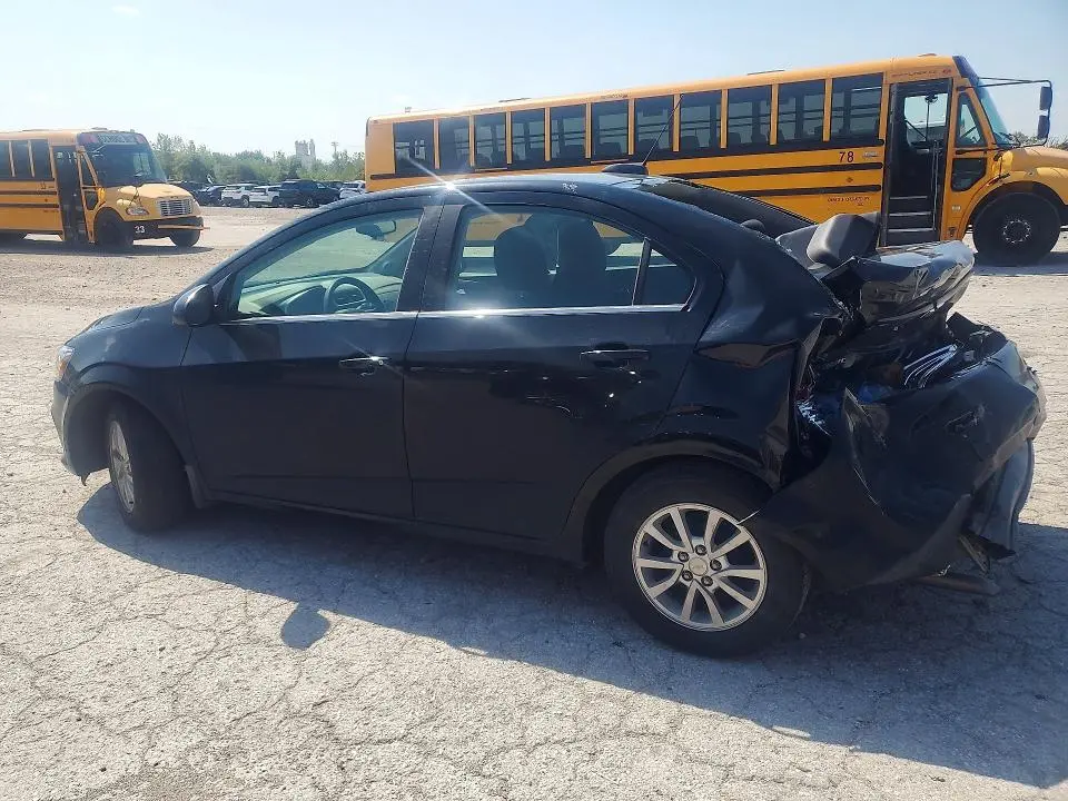 2019 CHEVROLET SONIC LT  