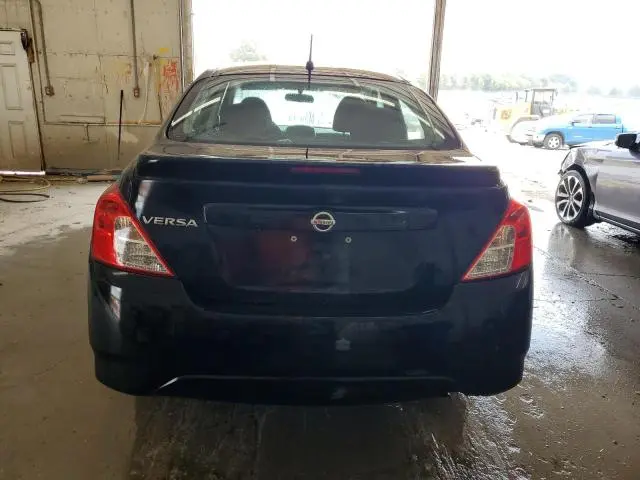 2018 NISSAN VERSA S  