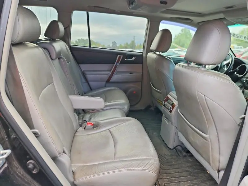 2012 TOYOTA HIGHLANDER LIMITED  