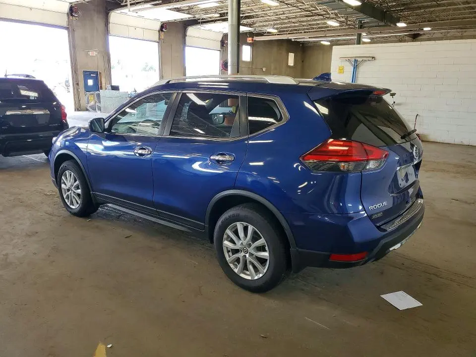 2017 NISSAN ROGUE SV  