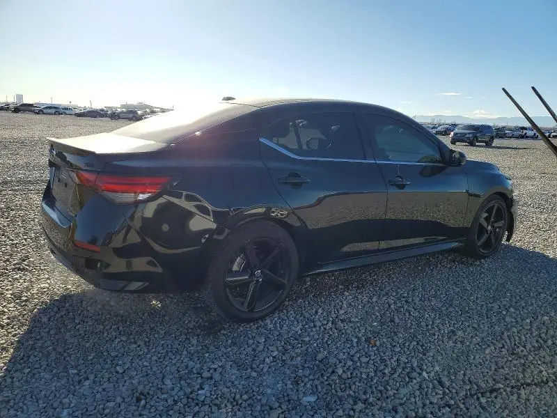 2022 NISSAN SENTRA SR  
