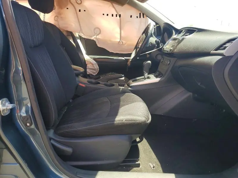 2016 NISSAN SENTRA SV  