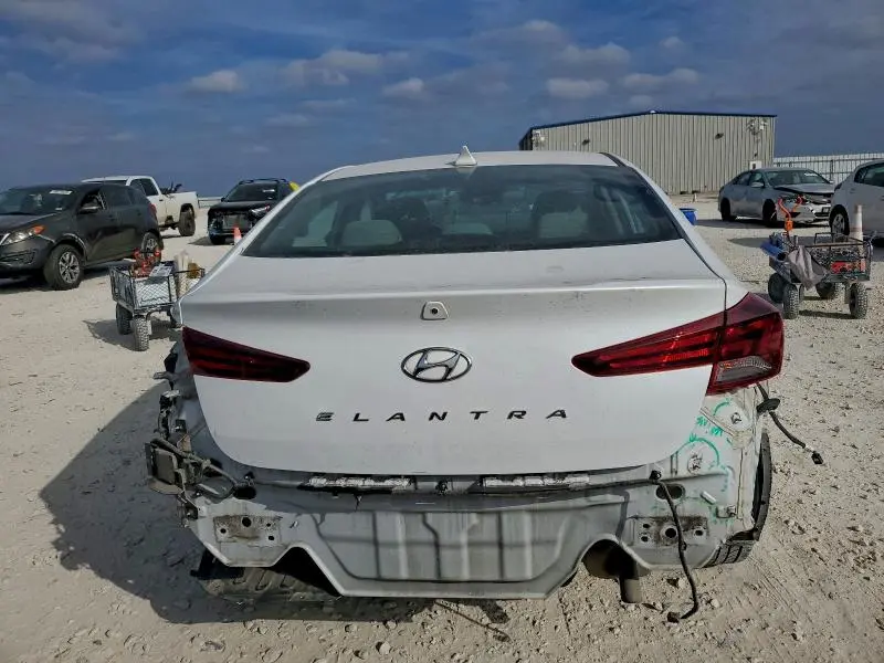 2020 HYUNDAI ELANTRA   