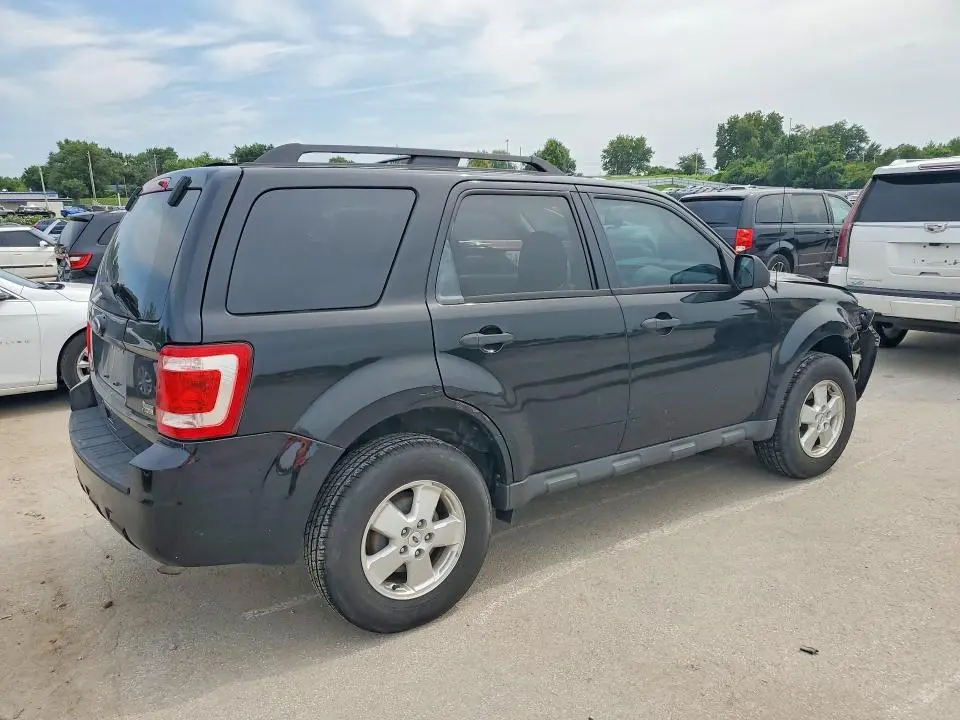 2012 FORD ESCAPE XLT  