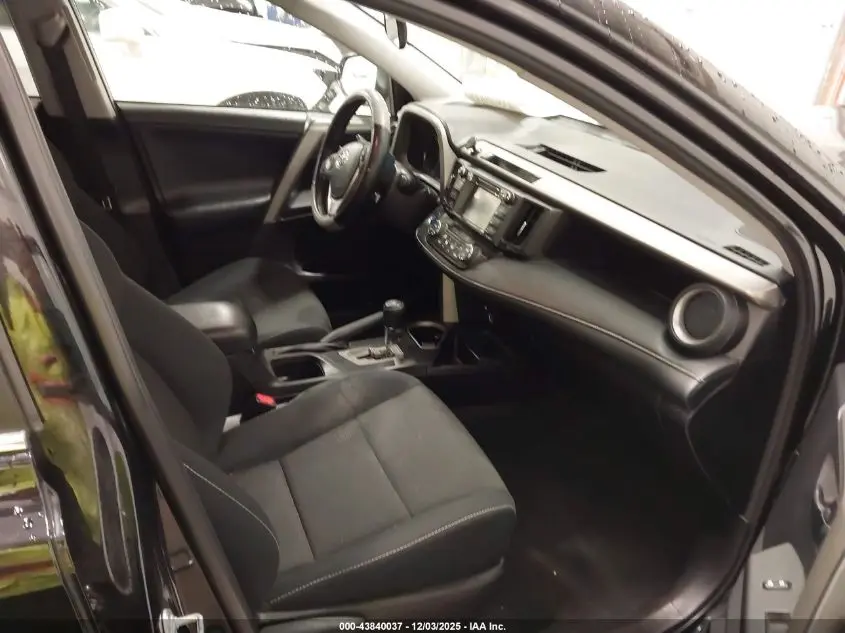 2018 TOYOTA RAV4 XLE