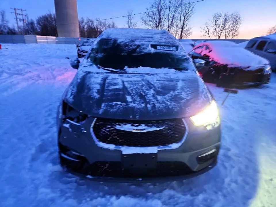 2022 CHRYSLER PACIFICA LIMITED  