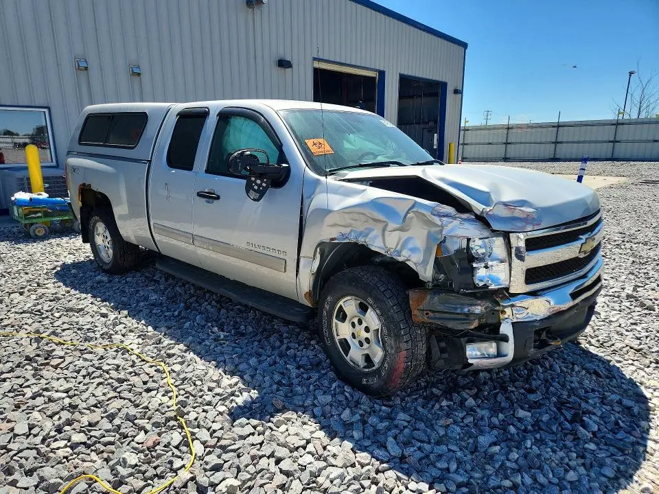 2011 CHEVROLET SILVERADO K1500 LT  