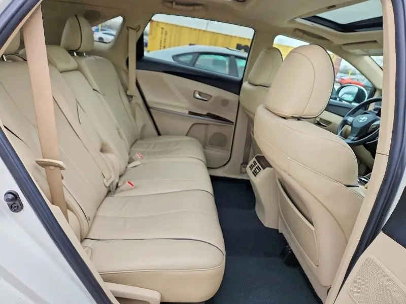 2010 TOYOTA VENZA AWD V6  