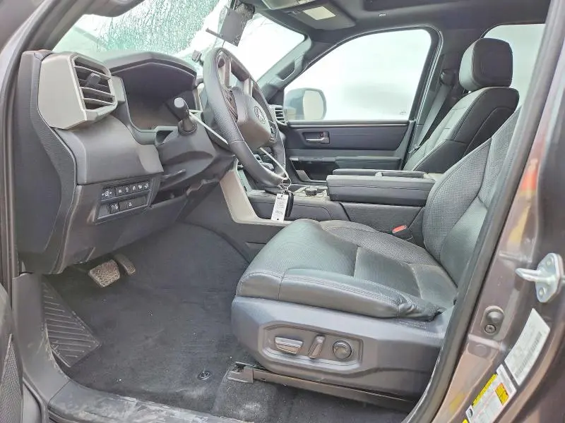 2025 TOYOTA TUNDRA CREWMAX LIMITED  