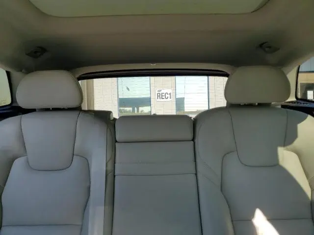 2018 VOLVO XC60 T5  