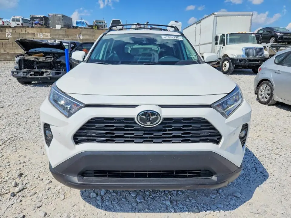 2019 TOYOTA RAV4 XLE PREMIUM  