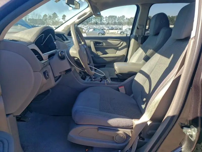 2013 CHEVROLET TRAVERSE LS  