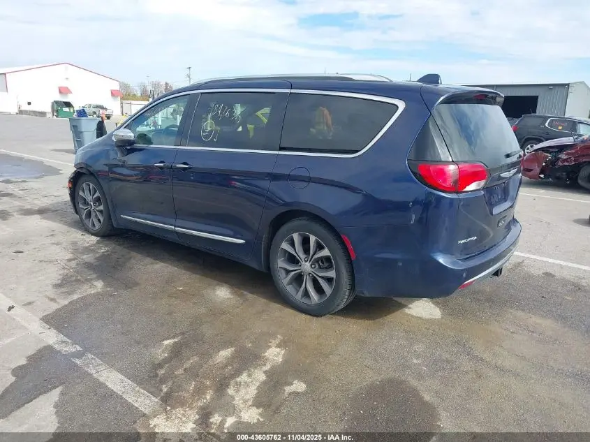 2017 CHRYSLER PACIFICA LIMITED