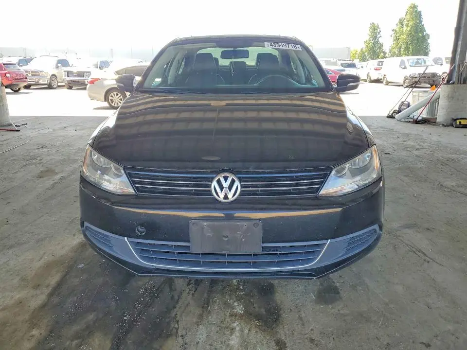 2014 VOLKSWAGEN JETTA SE  