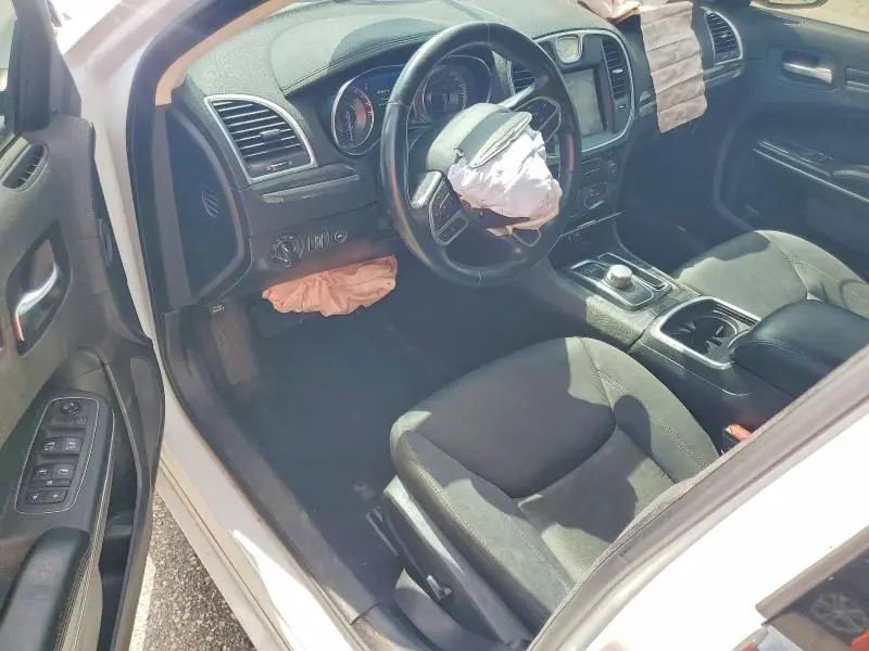 2019 CHRYSLER 300 TOURING  