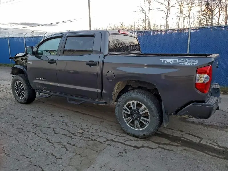 2018 TOYOTA TUNDRA CREWMAX SR5  
