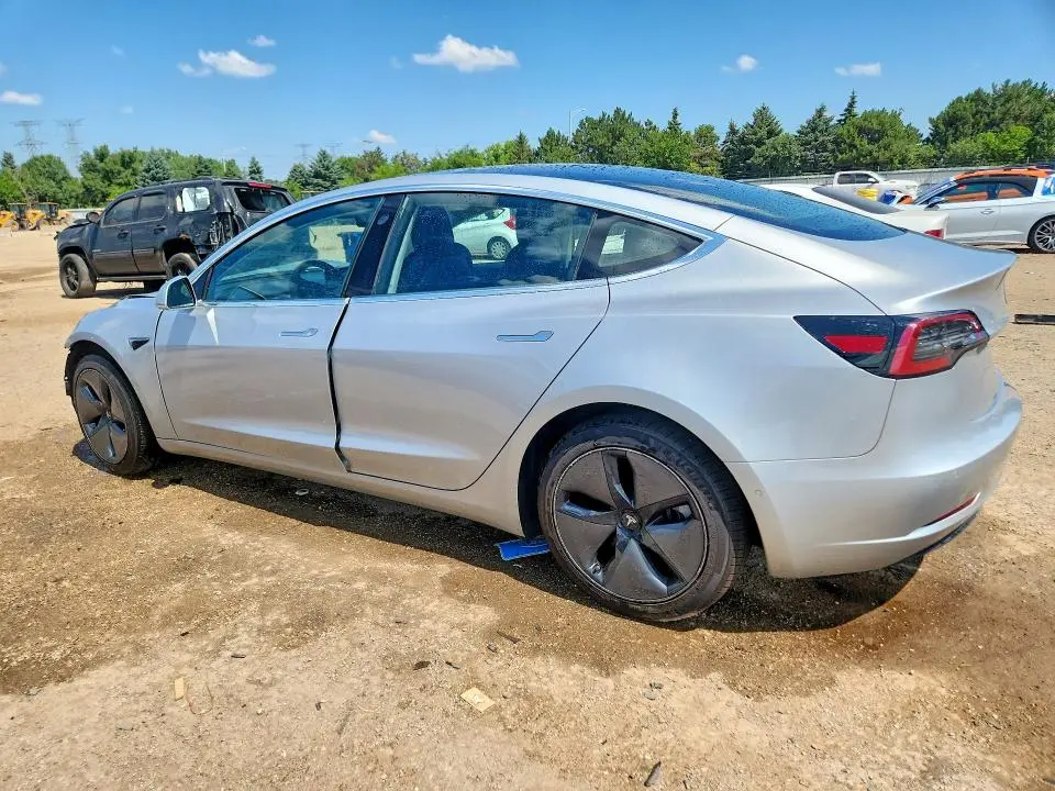 2018 TESLA MODEL 3   