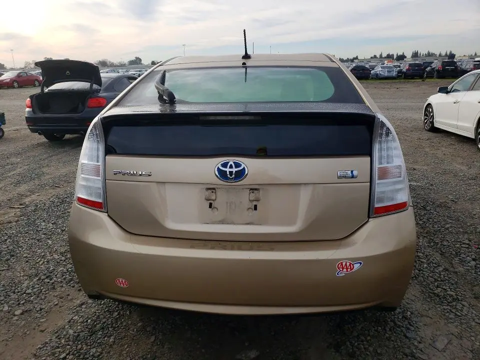 2010 TOYOTA PRIUS   