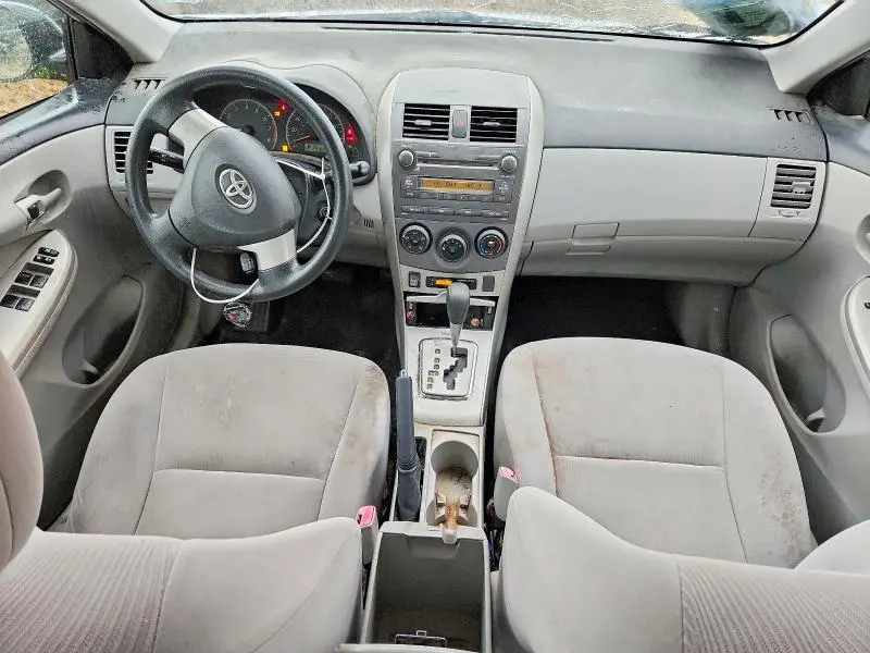2011 TOYOTA COROLLA LE  