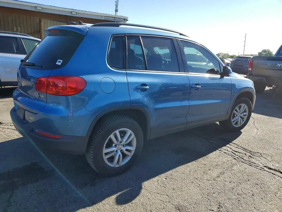 2017 VOLKSWAGEN TIGUAN S  