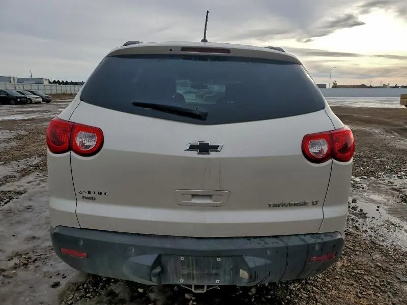 2012 CHEVROLET TRAVERSE LT  