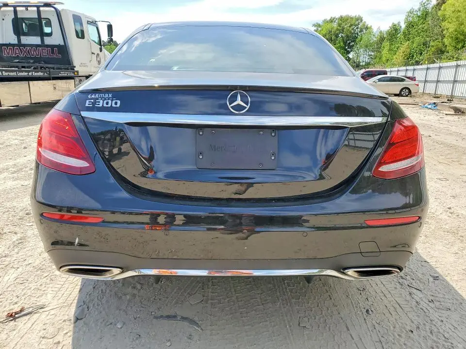 2017 MERCEDES-BENZ E 300  