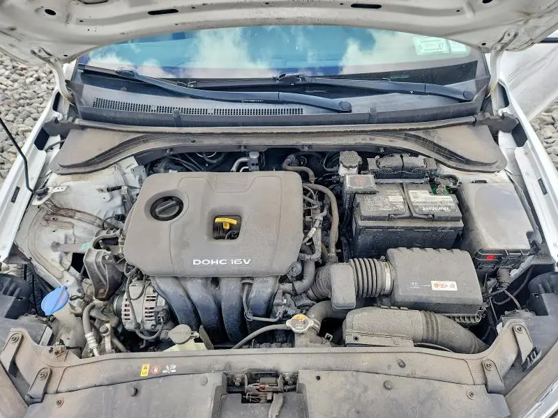 2018 HYUNDAI ELANTRA SE  