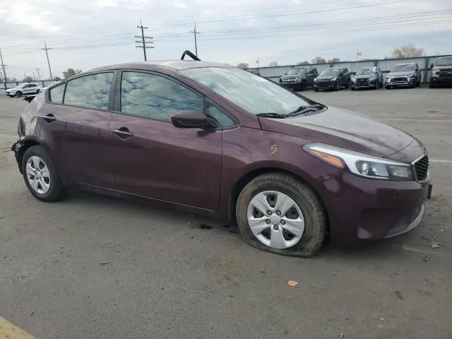 2017 KIA FORTE LX  
