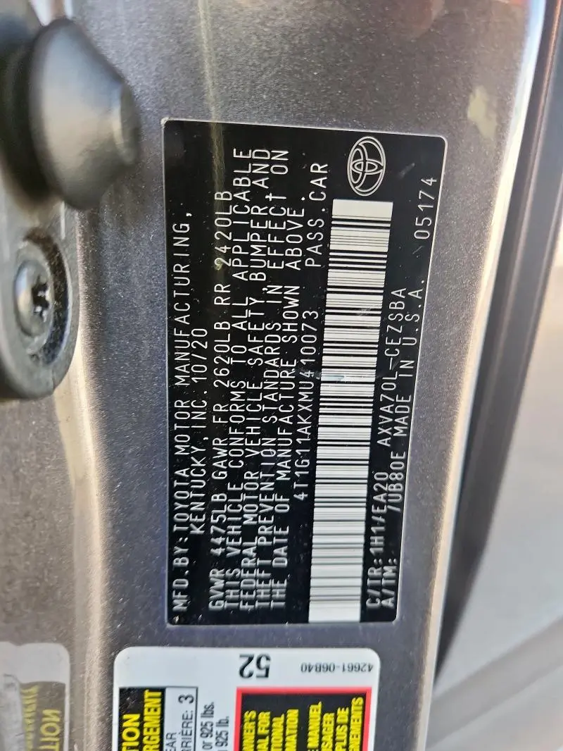 2021 TOYOTA CAMRY SE  