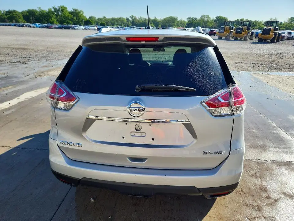 2016 NISSAN ROGUE SL  