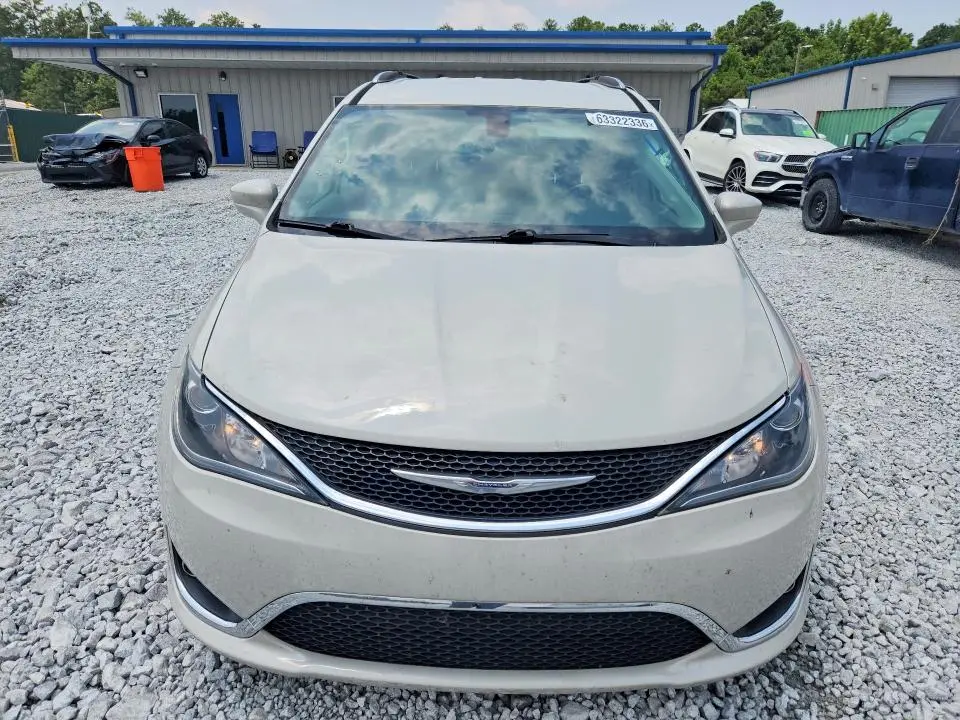 2017 CHRYSLER PACIFICA TOURING L PLUS  