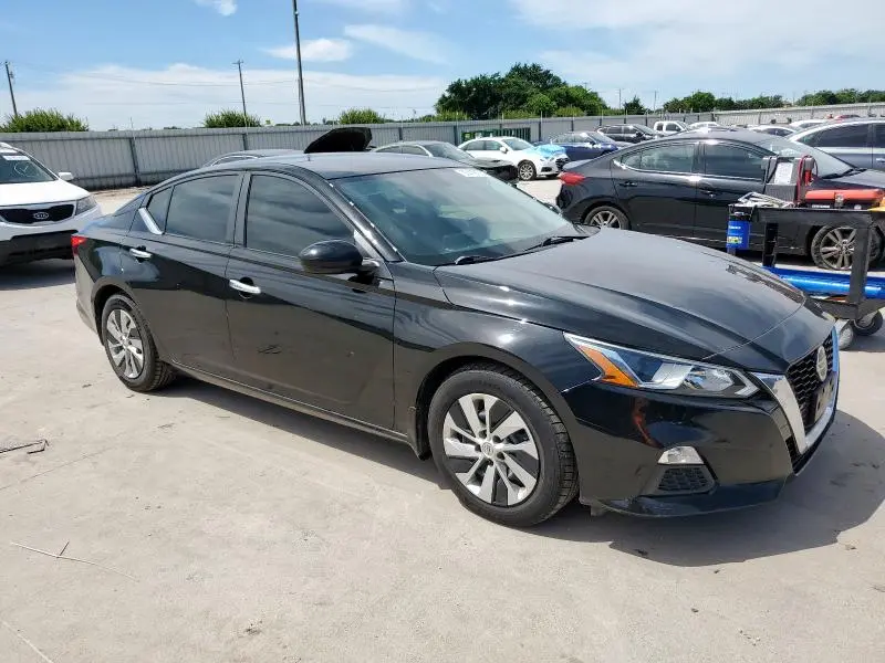 2019 NISSAN ALTIMA S  