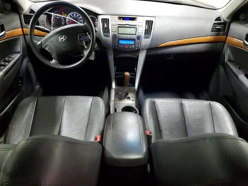 2010 HYUNDAI SONATA LIMITED  