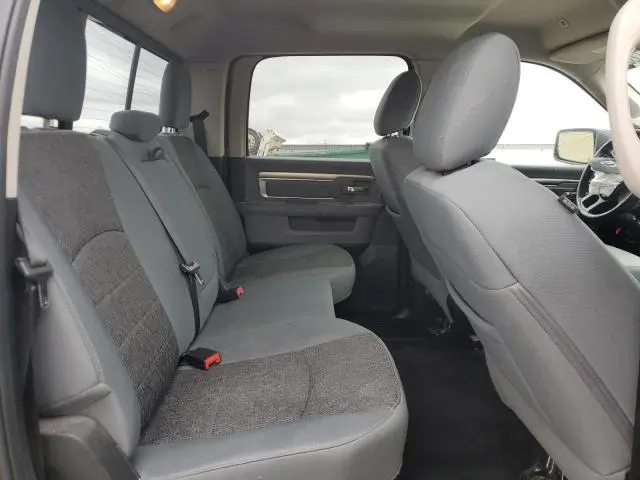 2017 RAM 1500 SLT  